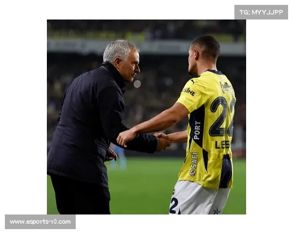 罗马1-0萨索洛，战术板揭示穆里尼奥防守体系重构